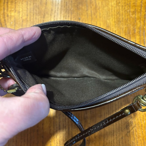 Coach Signature C Elegant Brown Wristlet with Gold Studs EUC! - Picture 10 of 12